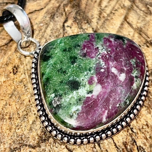 Anyolite Ruby Red Zoisite Pendant 1 7/8” - Picture 10 of 12